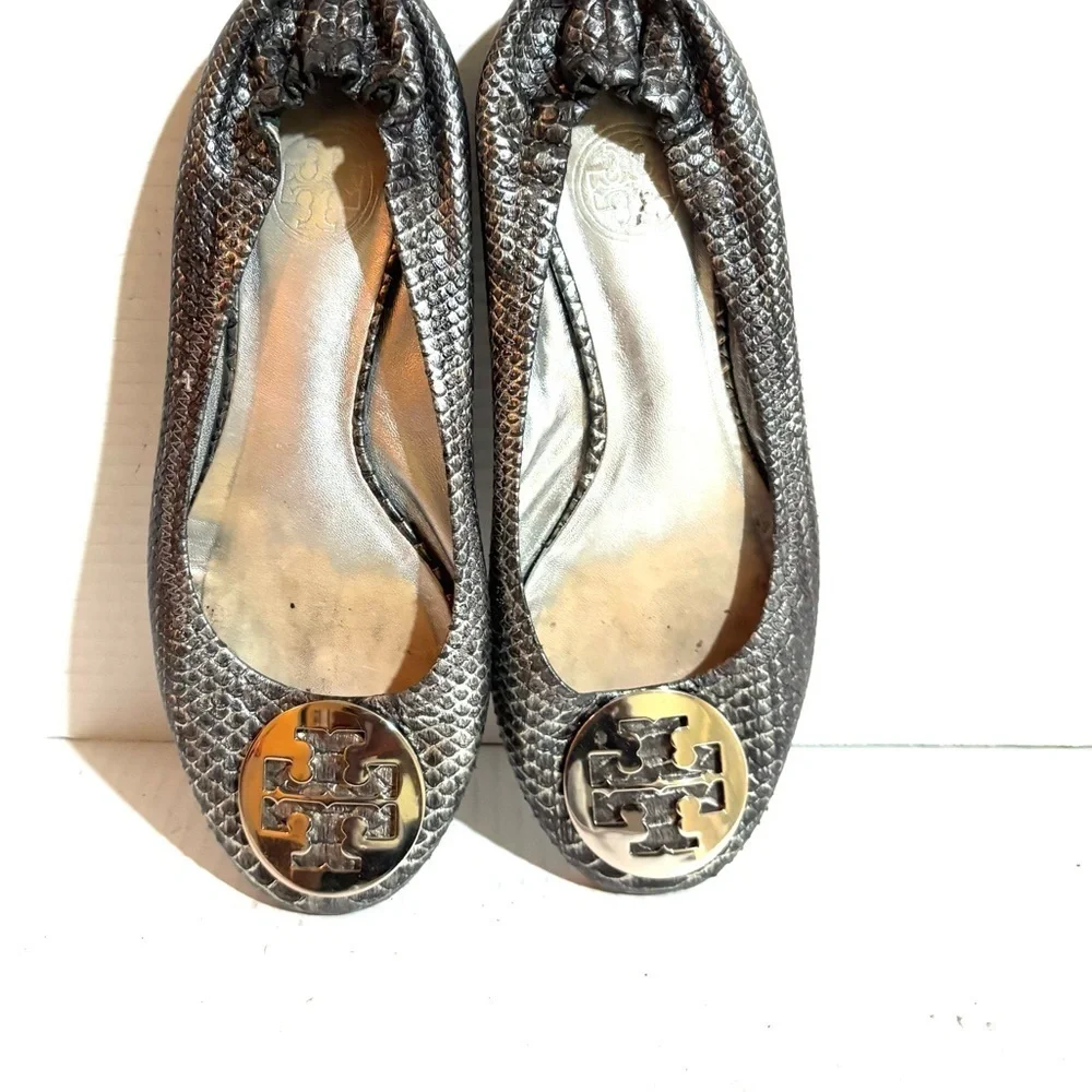 Tory Burch size 7.5 leather animal print ballet flats round flats round toes